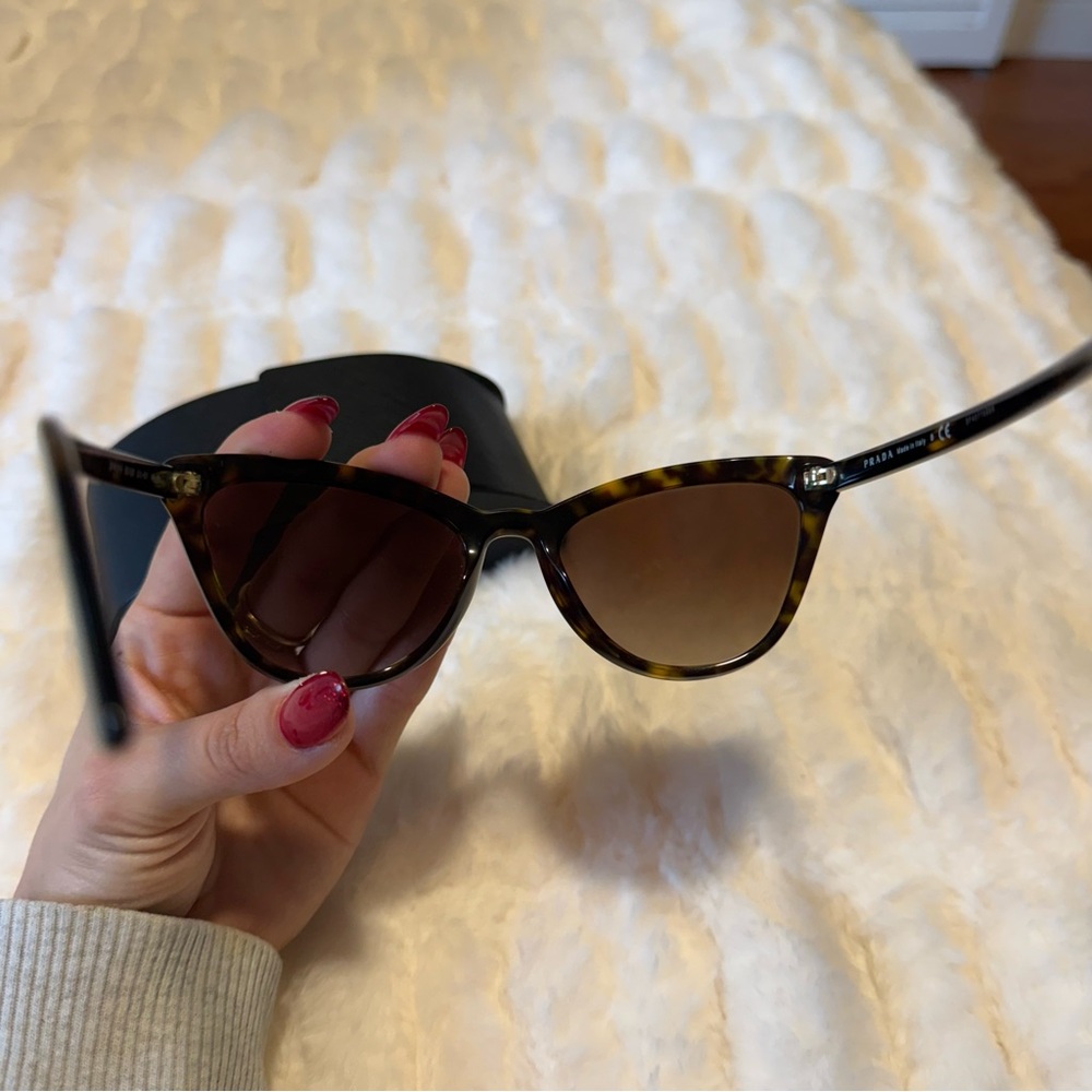 Prada Tortoise Shell Sunglasses (NO BOX) - Picture 4 of 6